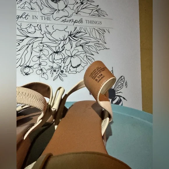 Caslon Cream Tan Platform Strappy Sandals - Picture 5 of 5